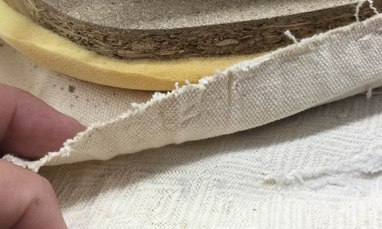 Polsterstoff und Schaumstoff Nahaufnahme Bleher Raumdesign