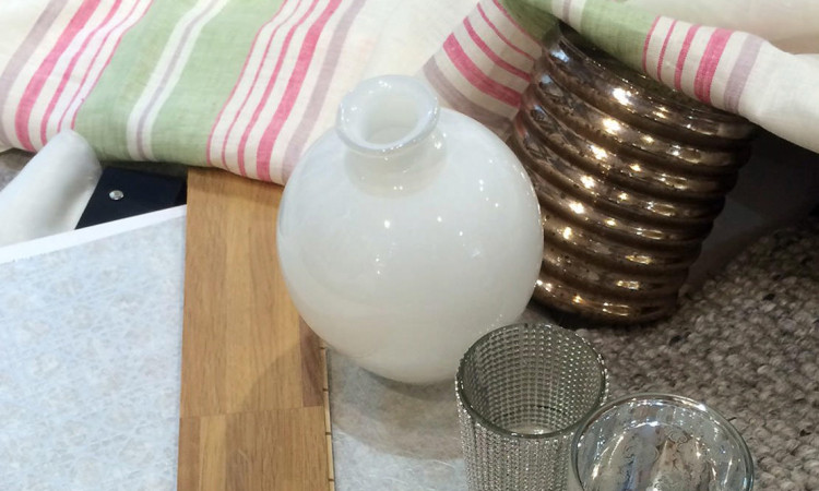 Deko mit Windlichtern und Vase raumausstattung Nürtingen